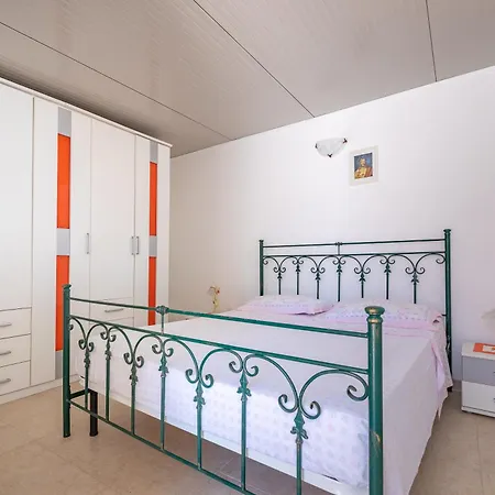 Specchia - Rive Del Salento Apartment *